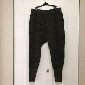 Golden Aesthetics men’s sweatpants